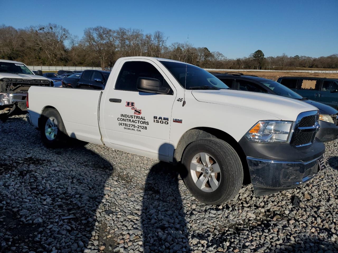2016 RAM 1500 - Image 4
