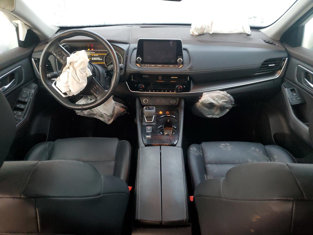 2021 Nissan Rogue - Image 8
