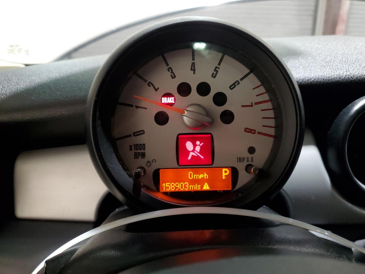 2011 MINI Cooper - Image 9