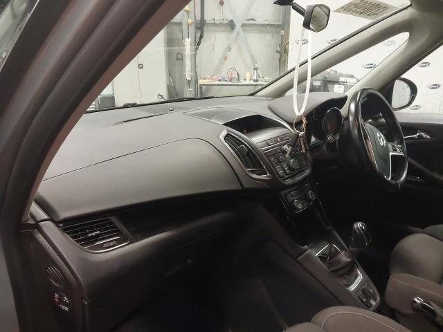 2015 VAUXHALL ZAFIRA TOURER SRI CDTI 