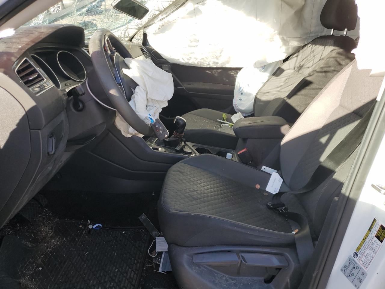 2018 Volkswagen Tiguan - Image 7