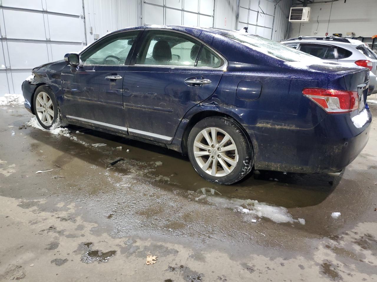 2012 Lexus ES - Image 2