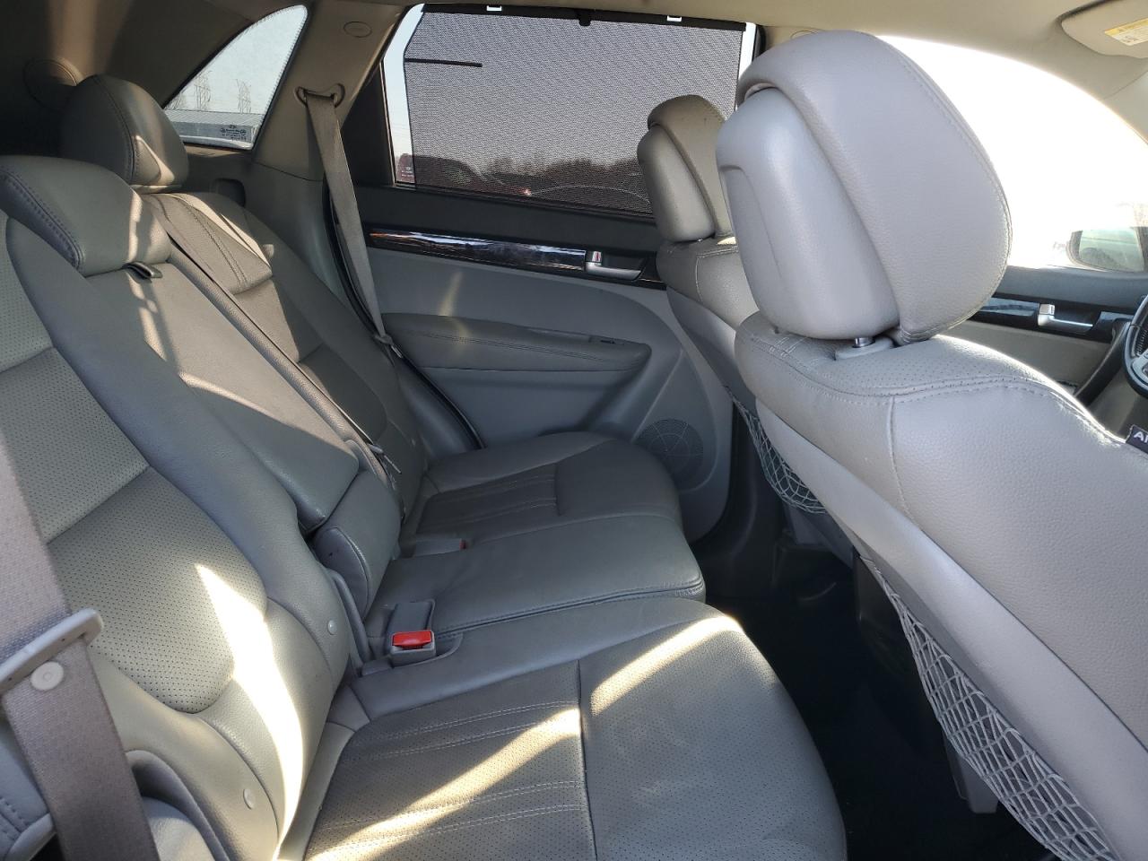 2014 Kia Sorento - Image 11