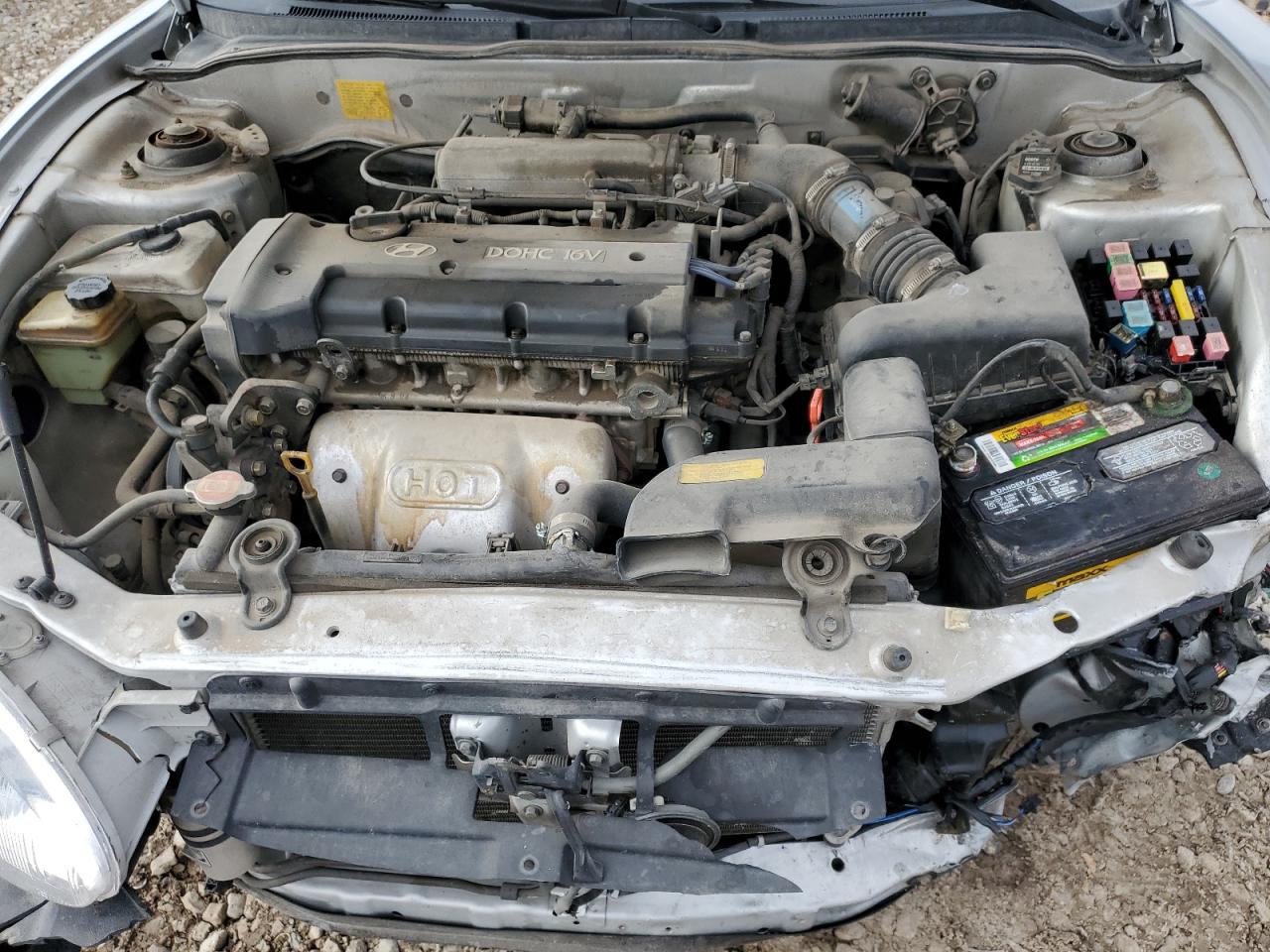 1999 Hyundai Tiburon - Image 12
