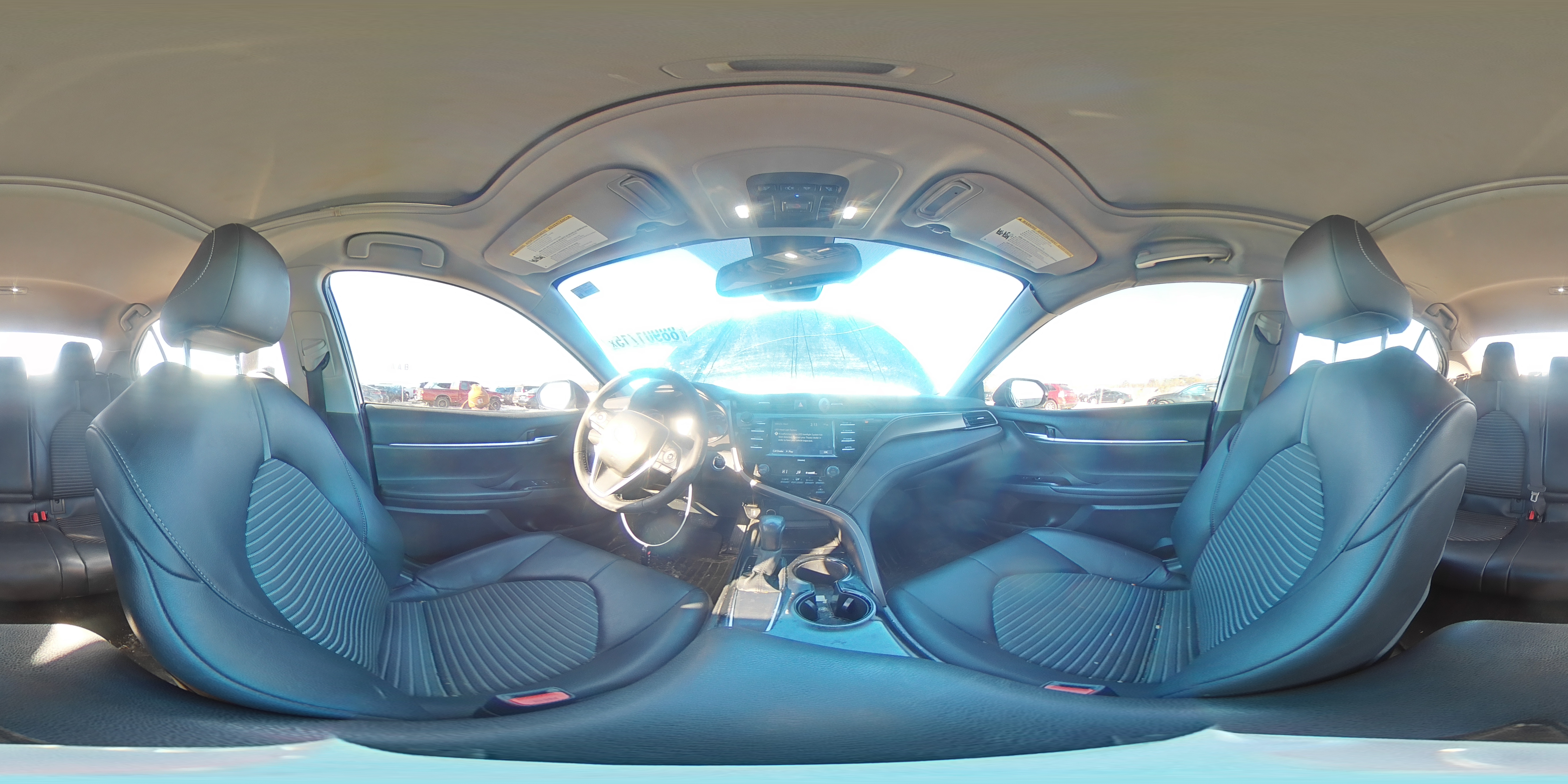 2020 Toyota Camry - Image 12