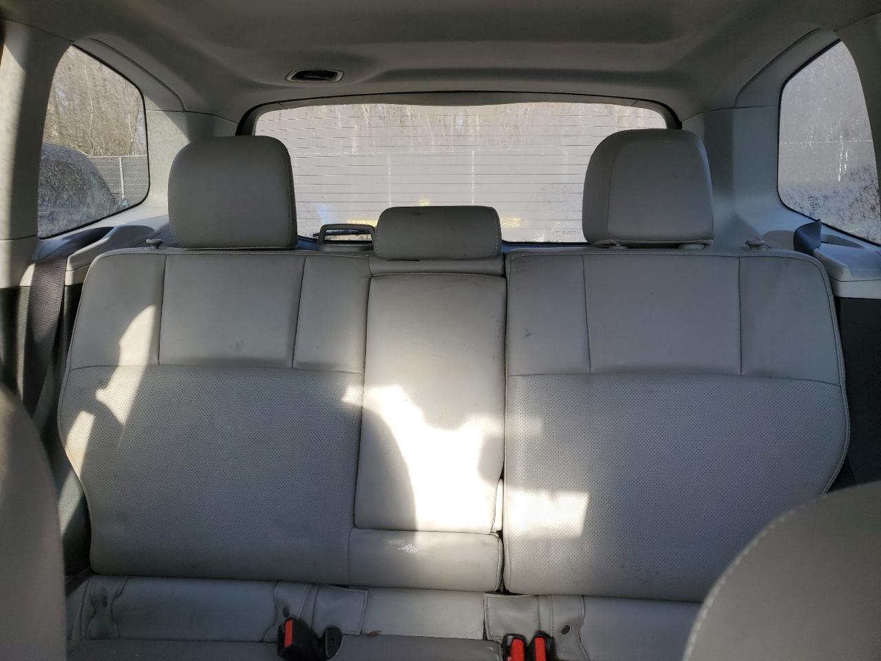 2016 Subaru Forester - Image 10