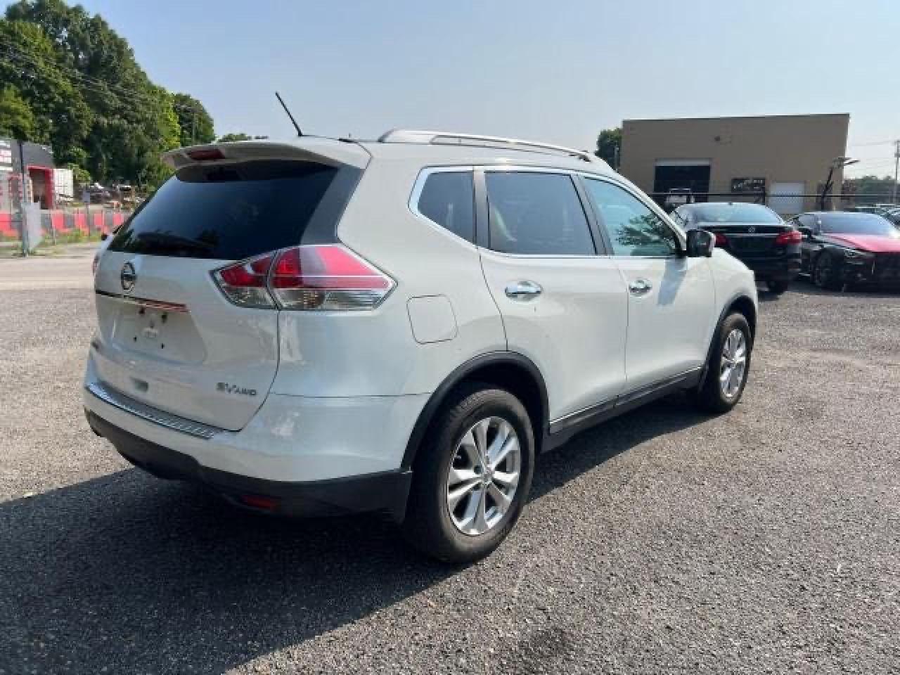 VIN 5N1AT2MV5FC842042 2015 NISSAN ROGUE no.4