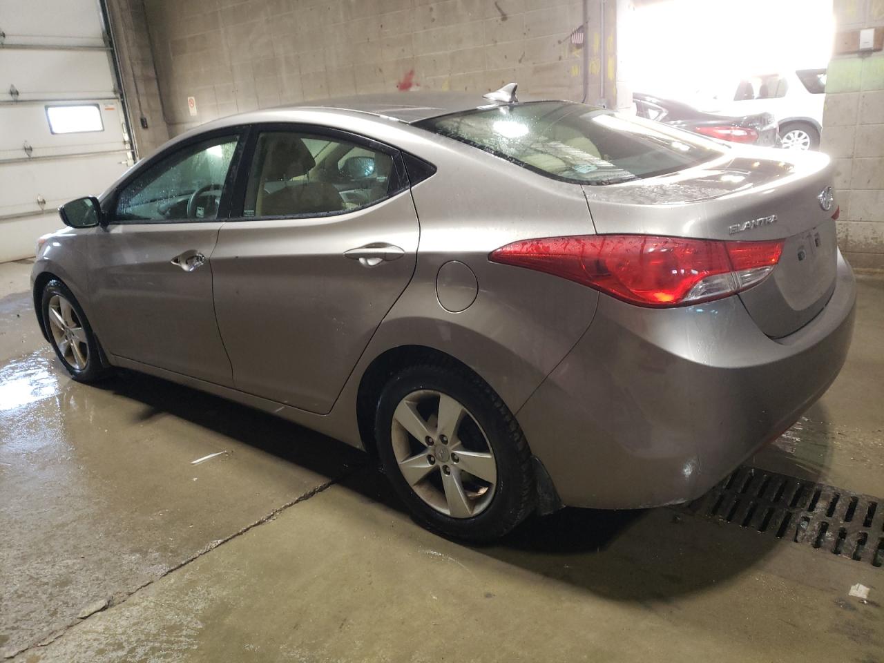 VIN 5NPDH4AE4DH247896 2013 HYUNDAI ELANTRA no.2