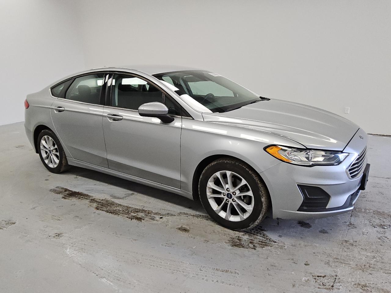 2020 Ford Fusion - Image 4