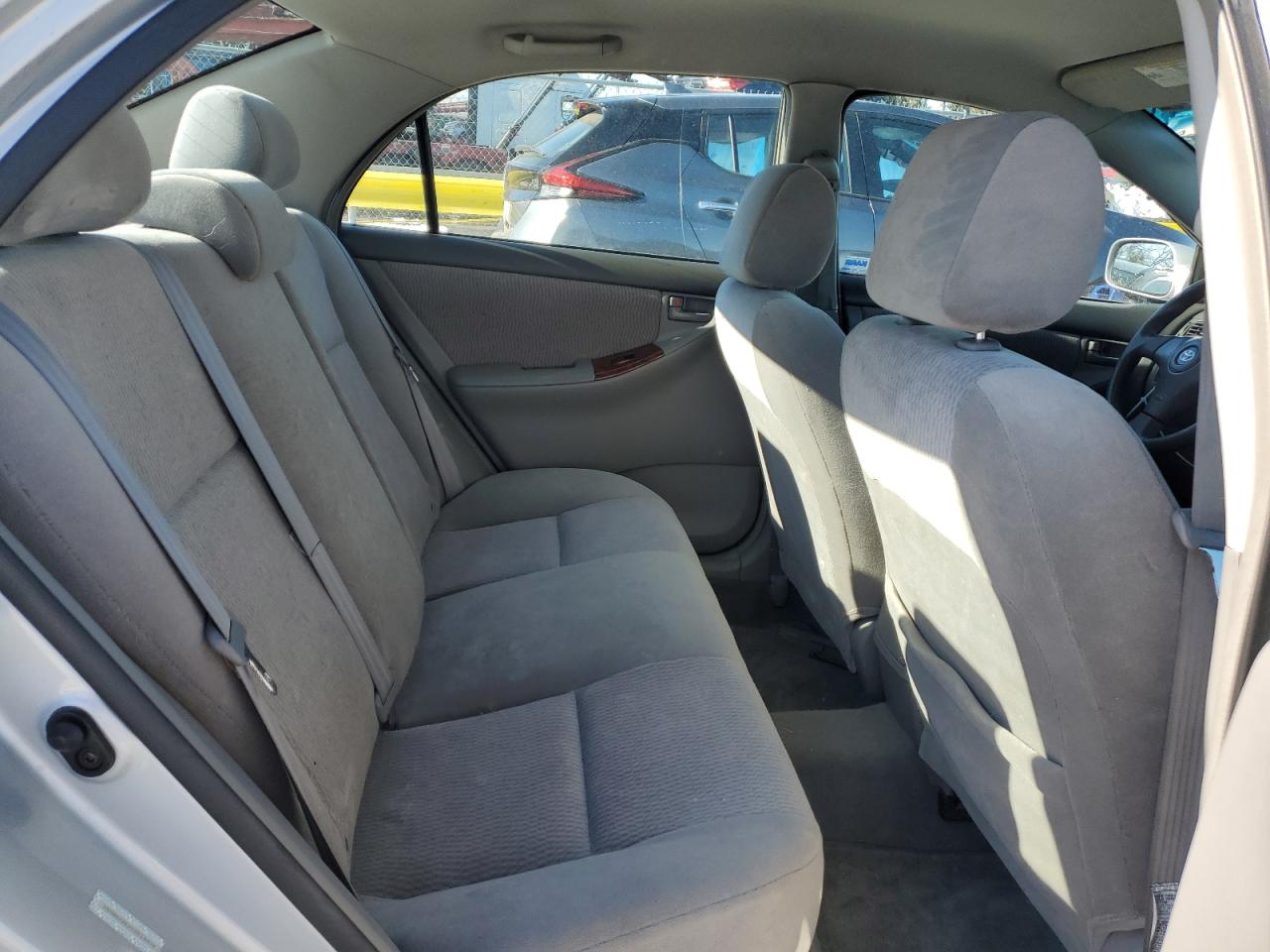 2005 Toyota Corolla - Image 10