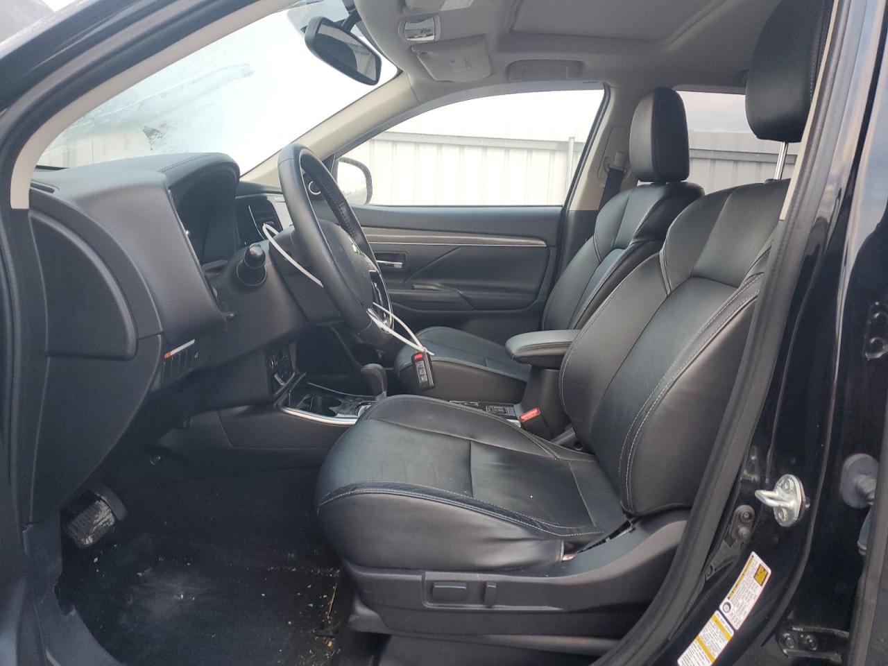 2019 Mitsubishi Outlander - Image 7