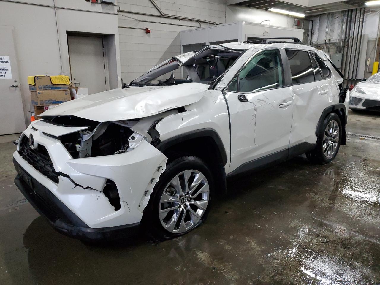 2021 Toyota RAV 4 - Image 1