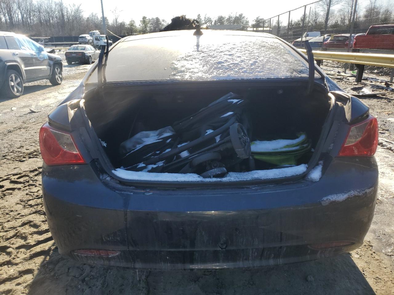 2011 Hyundai Sonata - Image 6