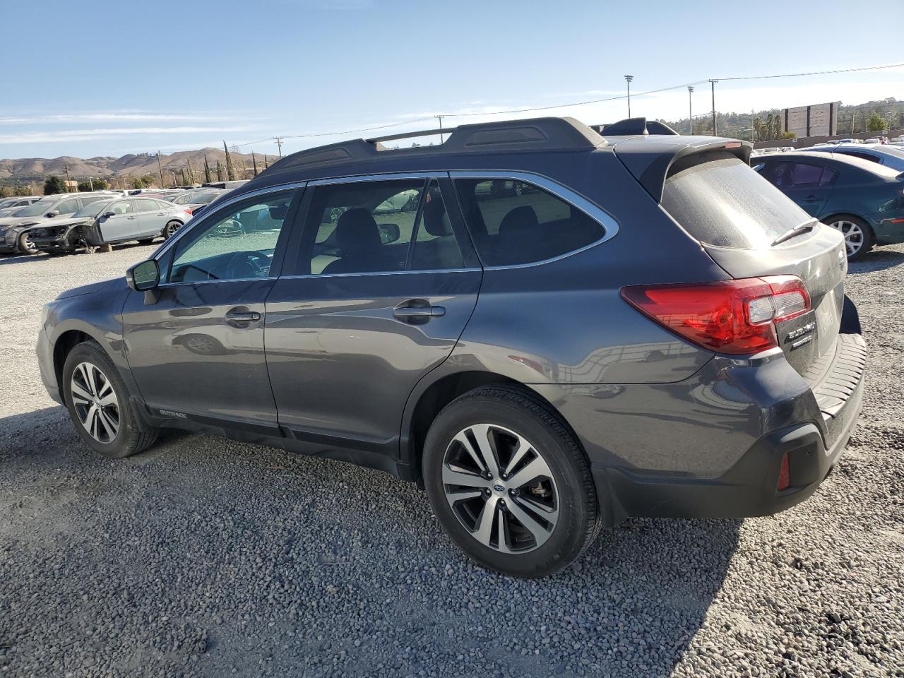 VIN 4S4BSENC1J3360697 2018 SUBARU OUTBACK no.2