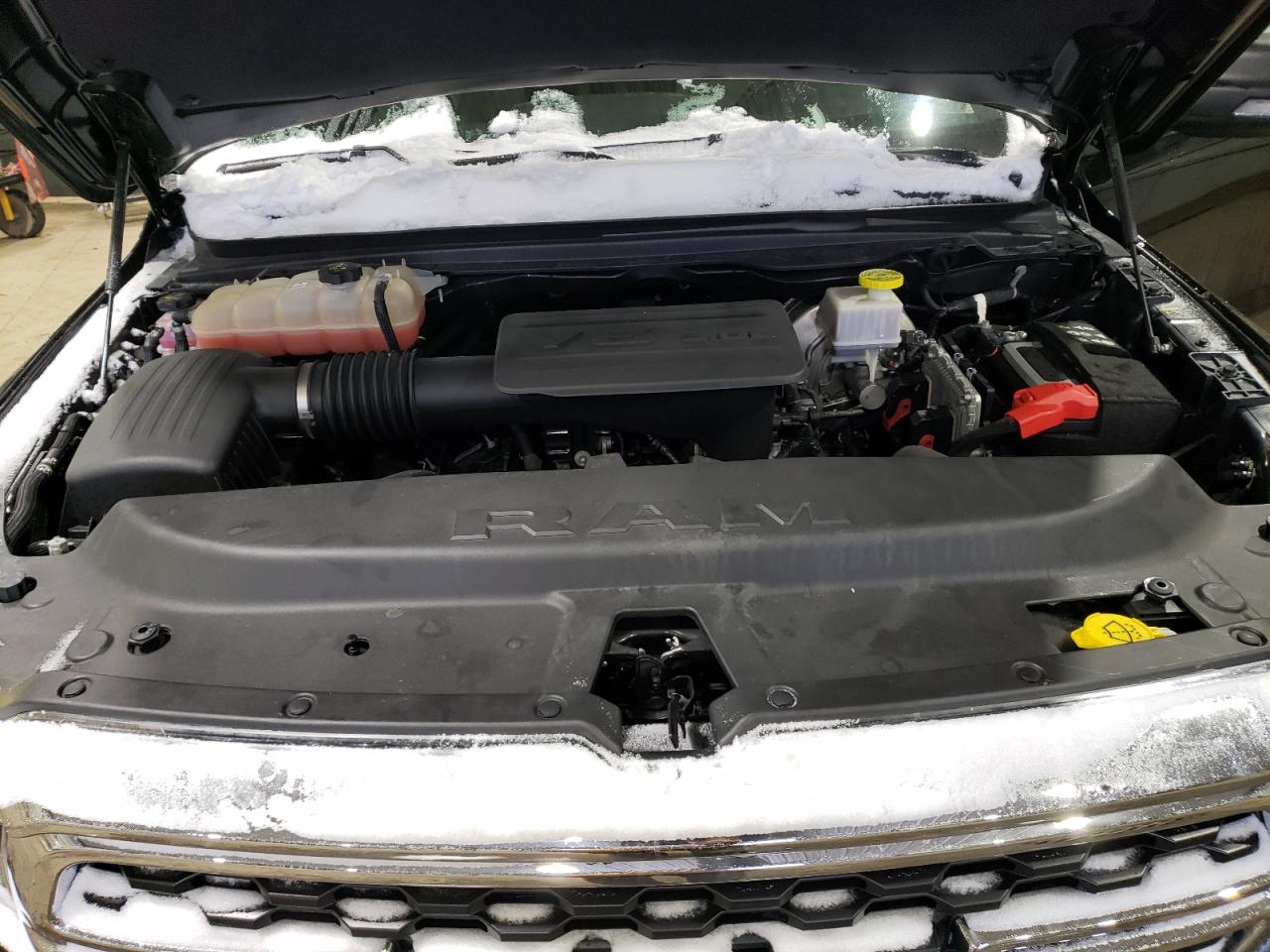 2022 RAM 1500 - Image 11