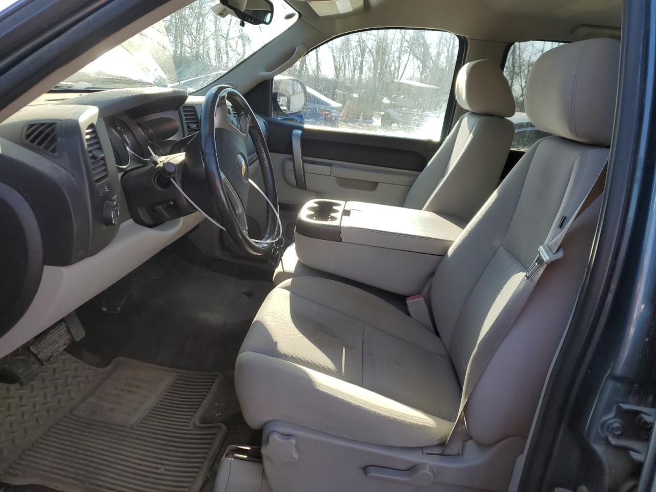 2011 Chevrolet Silverado - Image 7