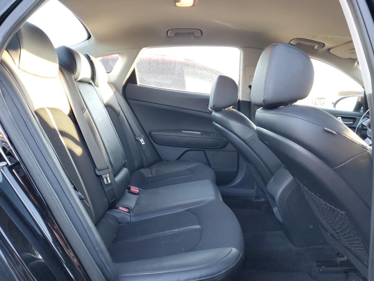 2019 Kia Optima - Image 10