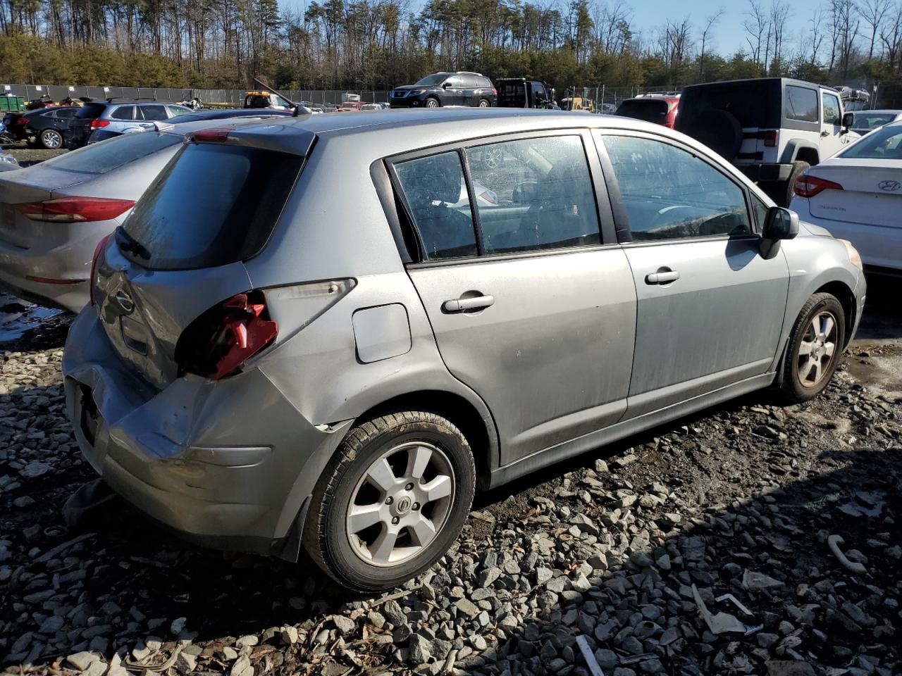 2009 Nissan Versa - Image 3
