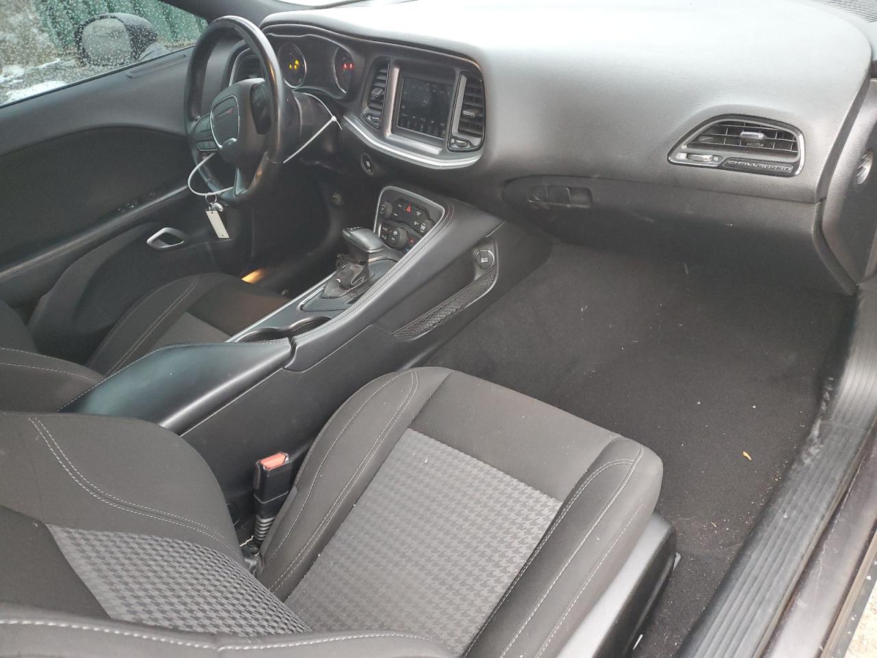 2020 Dodge Challenger - Image 8