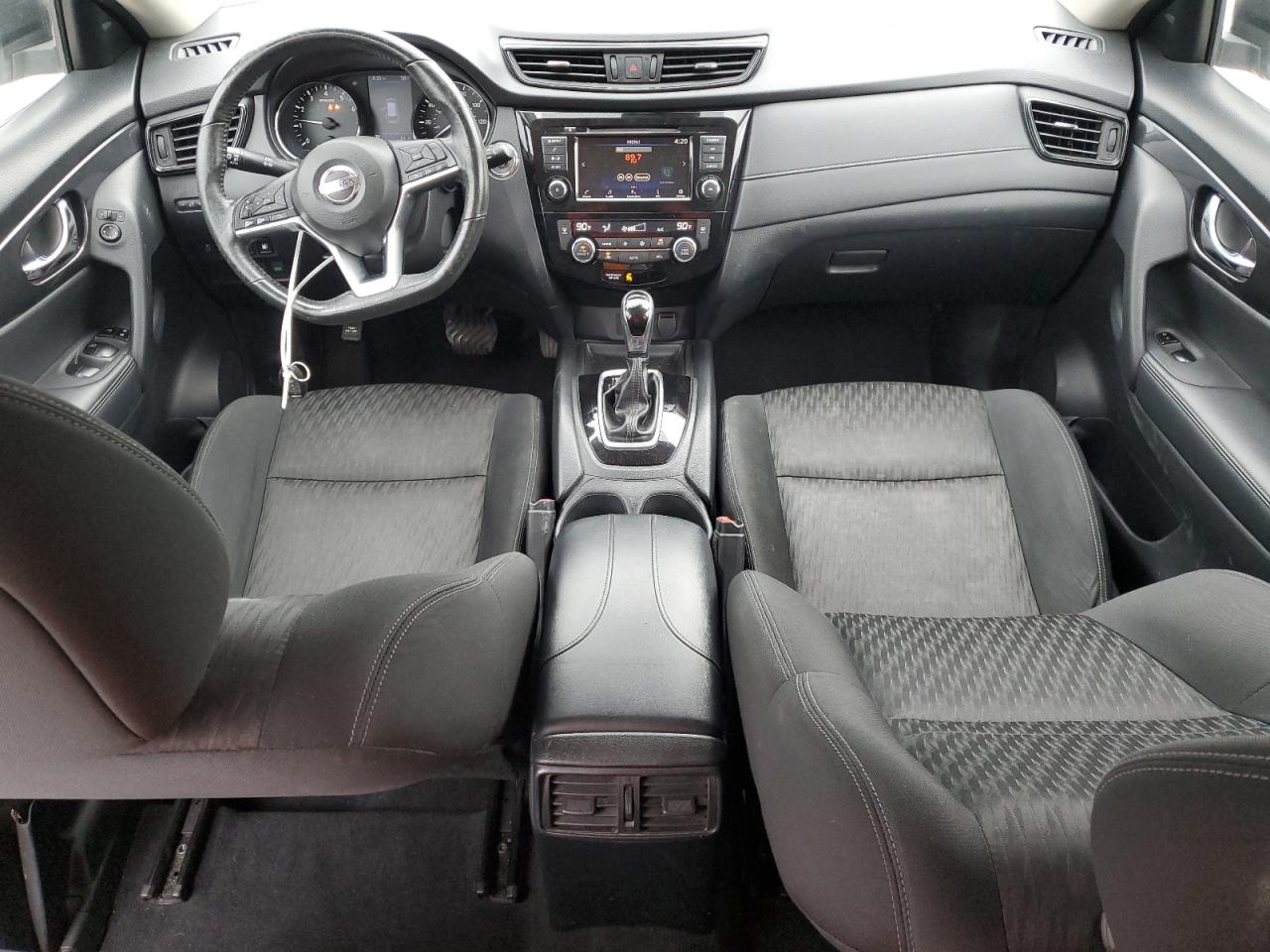 2019 Nissan Rogue - Image 8