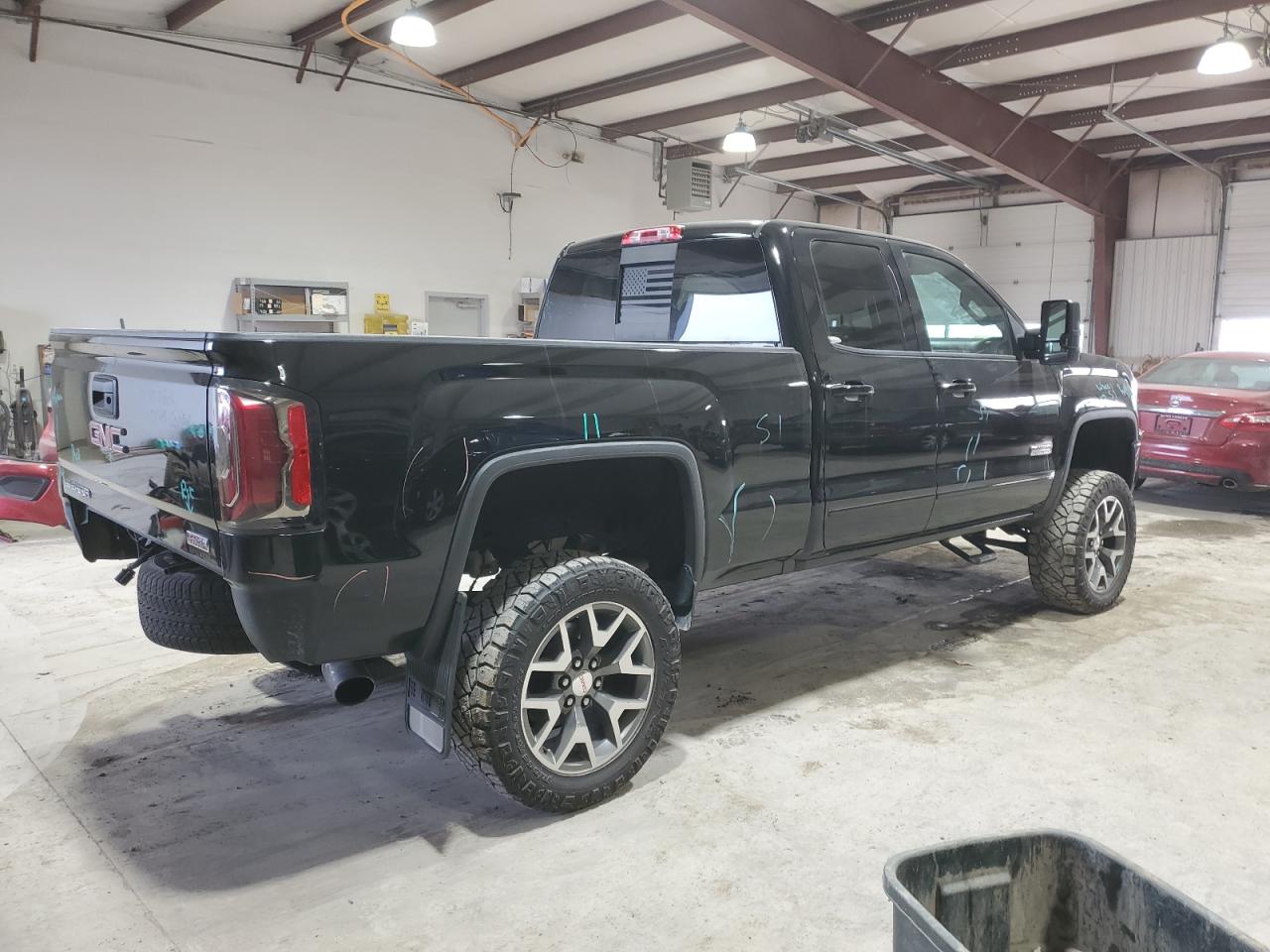 2017 GMC Sierra - Image 3