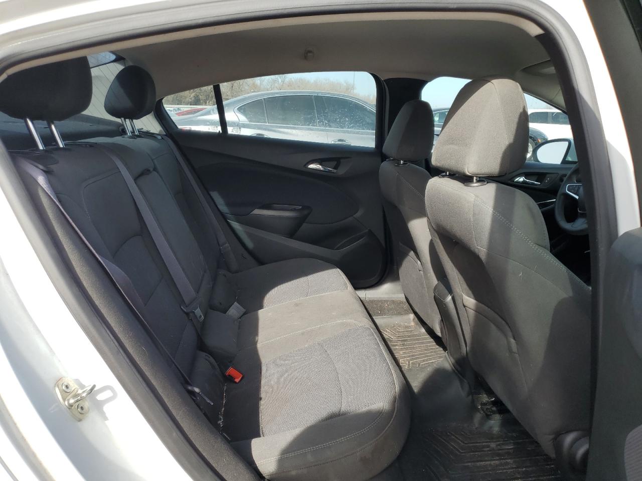 2016 Chevrolet Cruze - Image 10