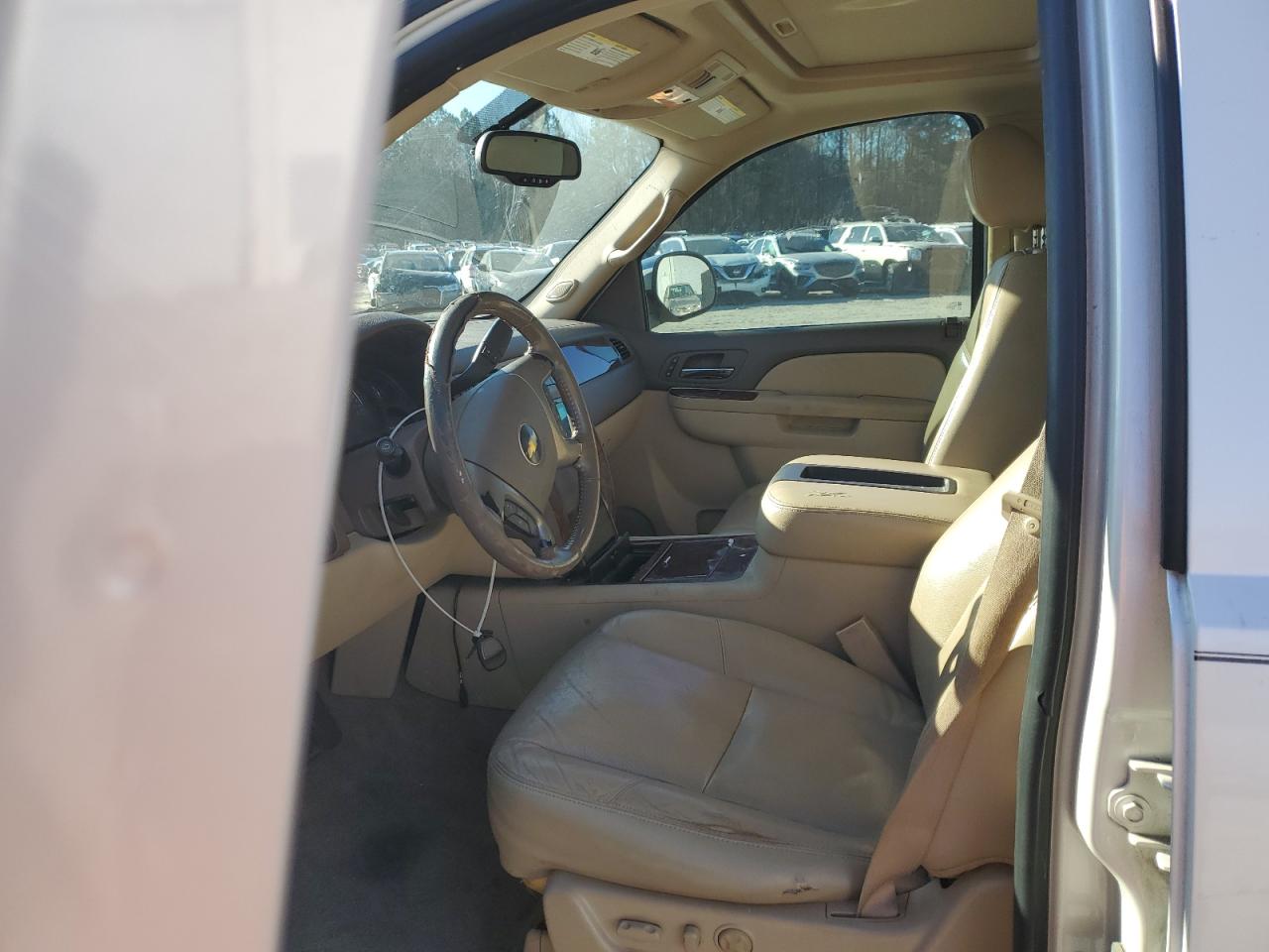 2010 Chevrolet Tahoe - Image 7