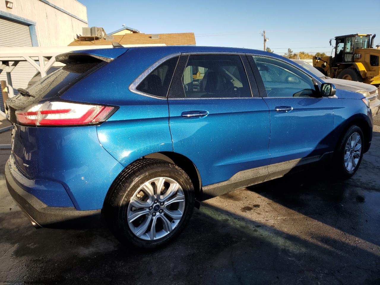 2022 Ford Edge - Image 3
