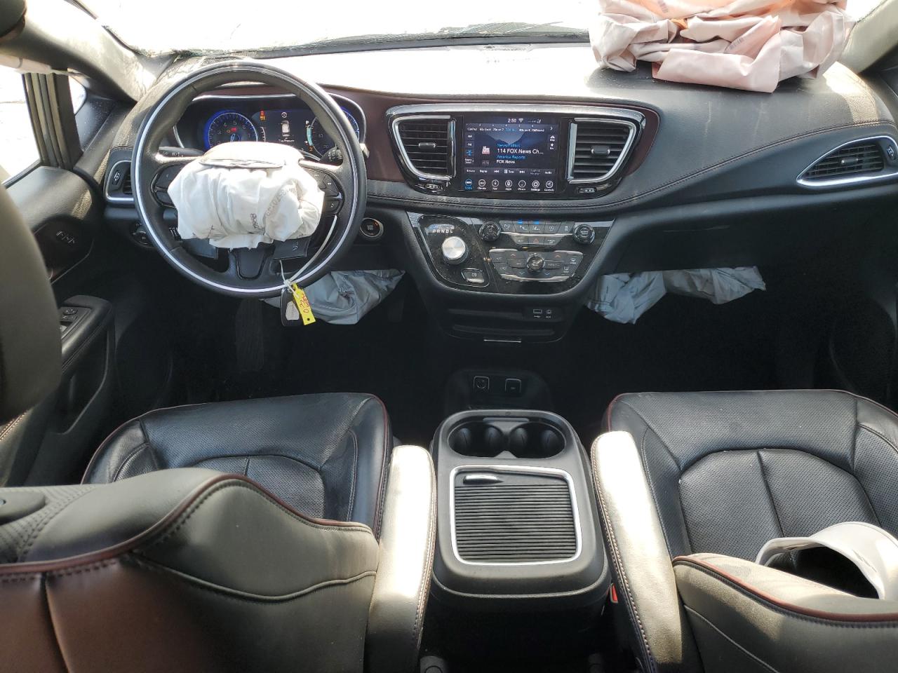 2020 Chrysler Pacifica - Image 8