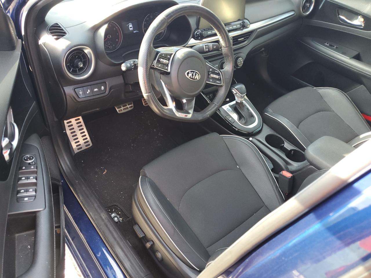 2021 Kia Forte - Image 8