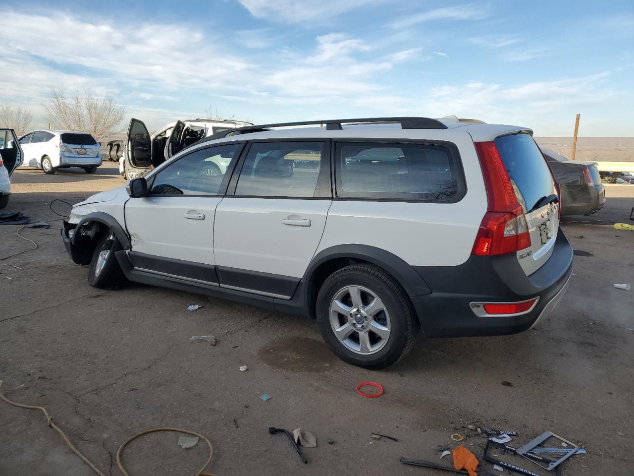 2008 Volvo XC70 - Image 2