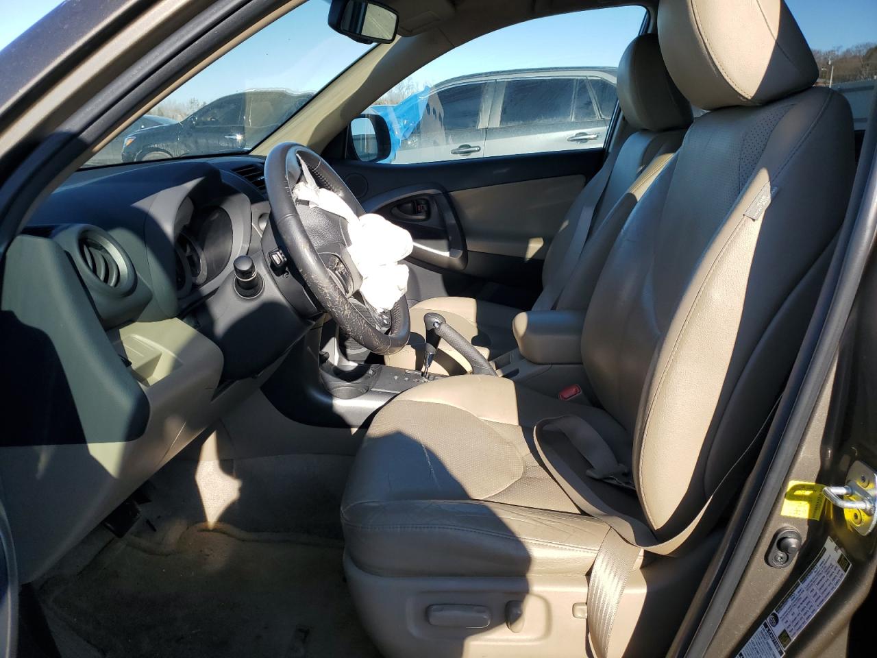 2011 Toyota RAV 4 - Image 7