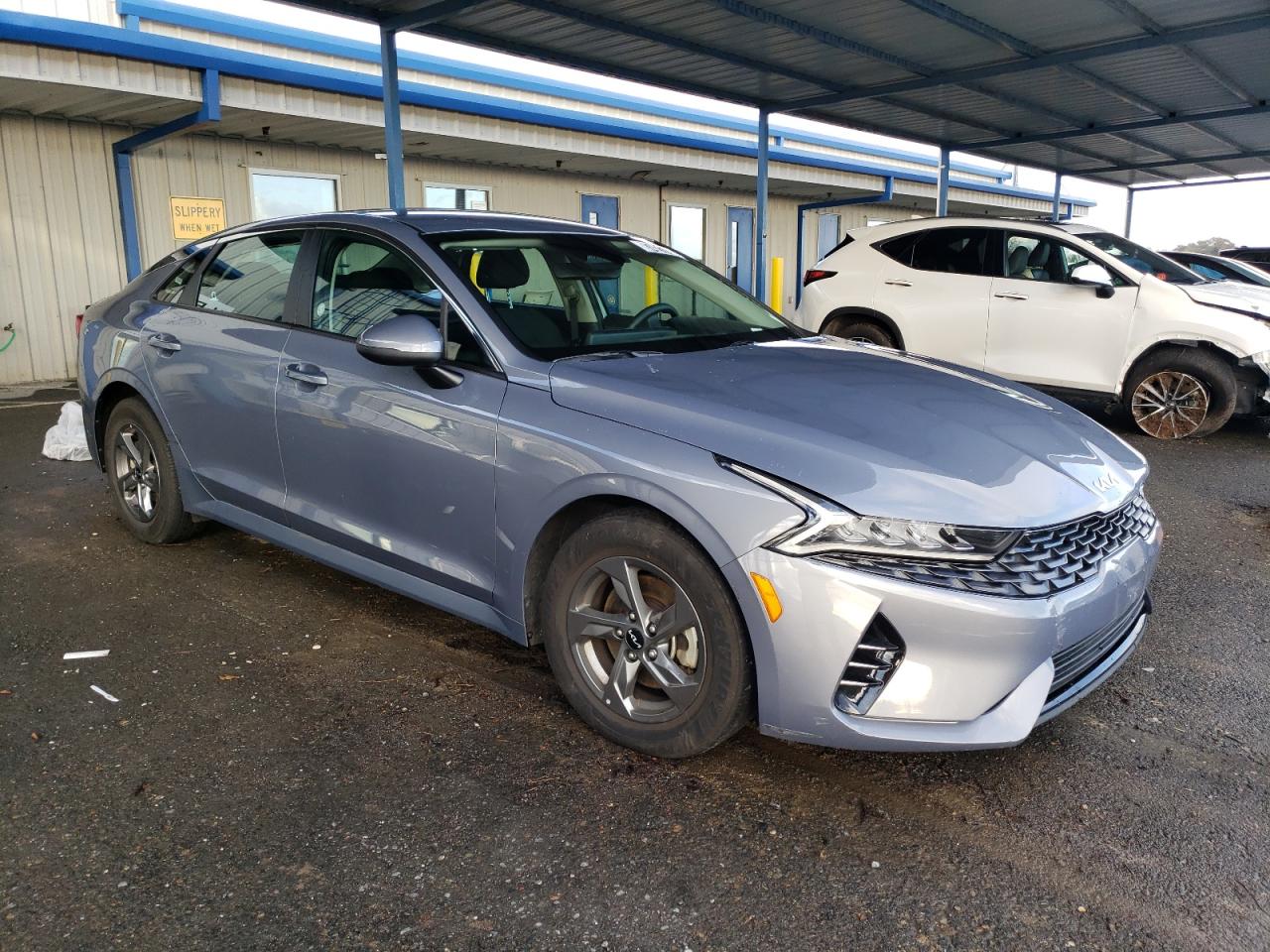 2023 Kia K5 - Image 4