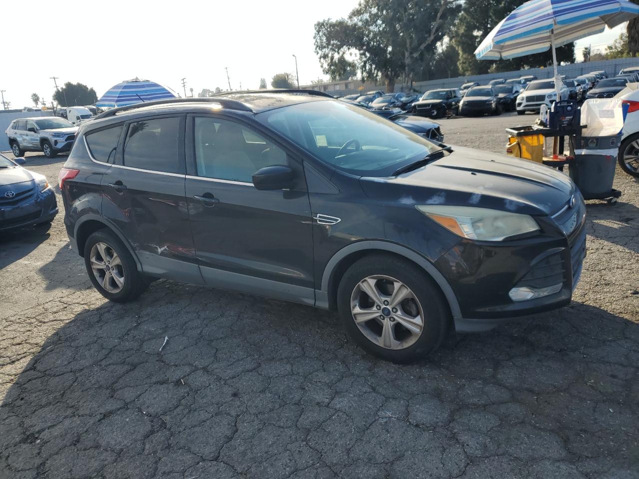 VIN 1FMCU0GX4FUA18843 2015 FORD ESCAPE no.4