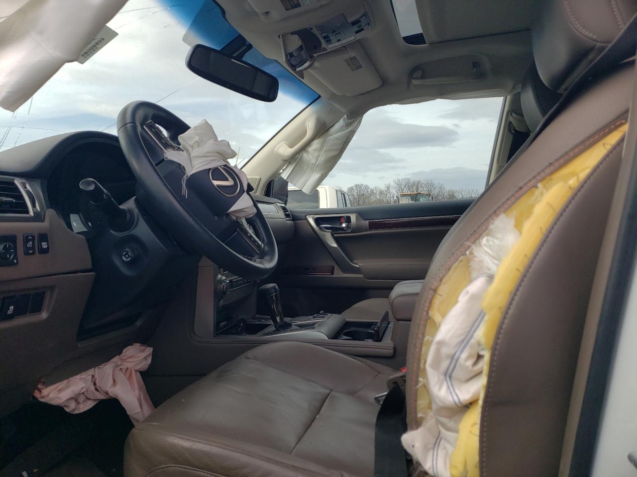 2019 Lexus GX - Image 7