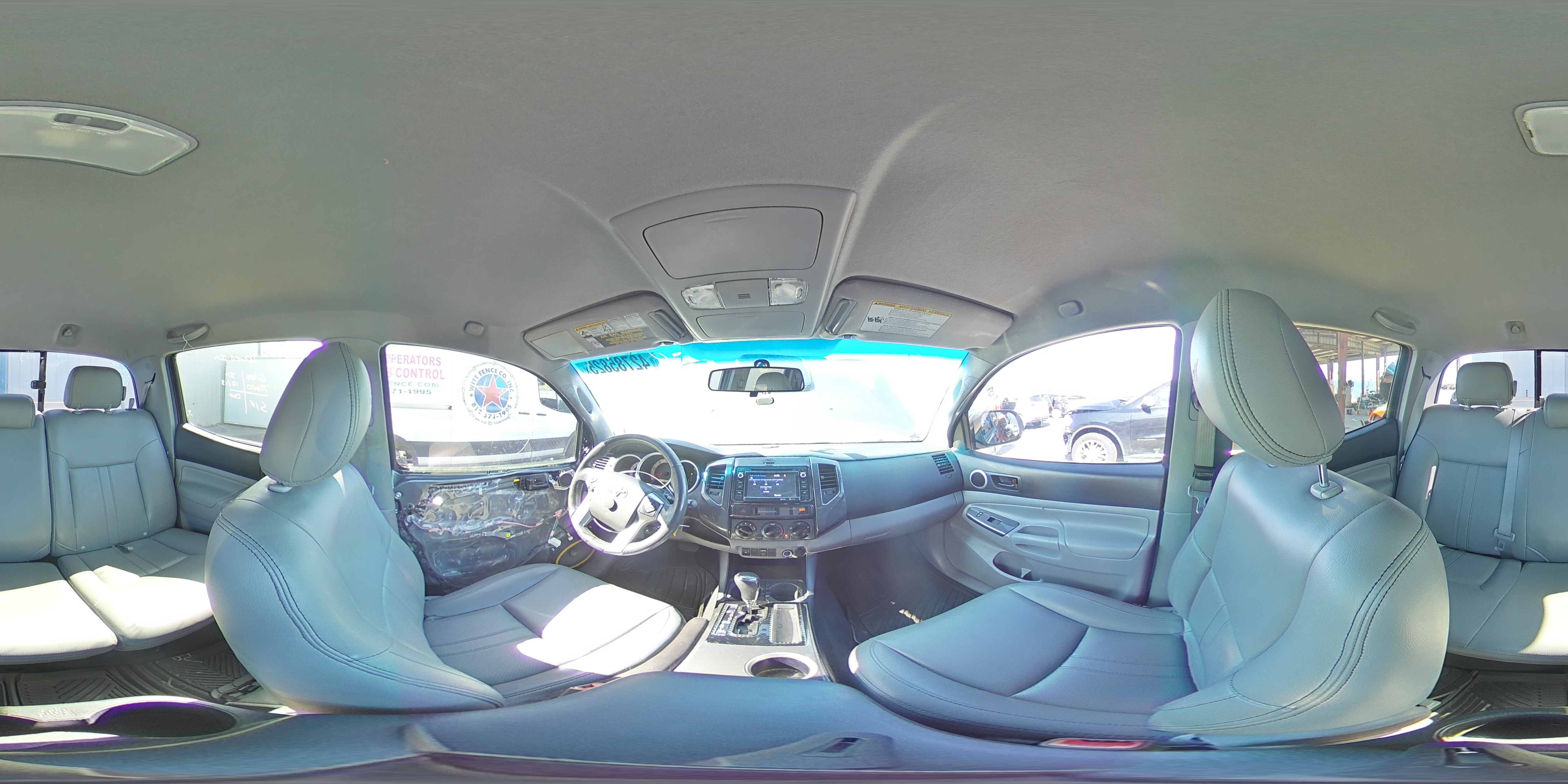 2015 Toyota Tacoma - Image 15