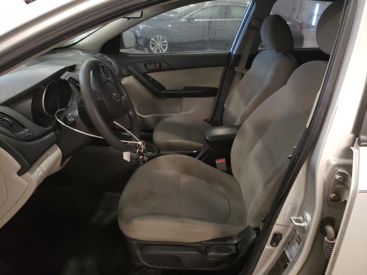 2012 Kia Forte - Image 7
