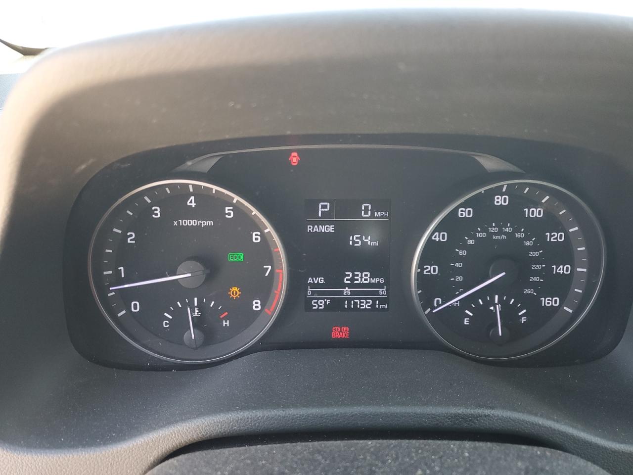 2017 Hyundai Elantra - Image 9