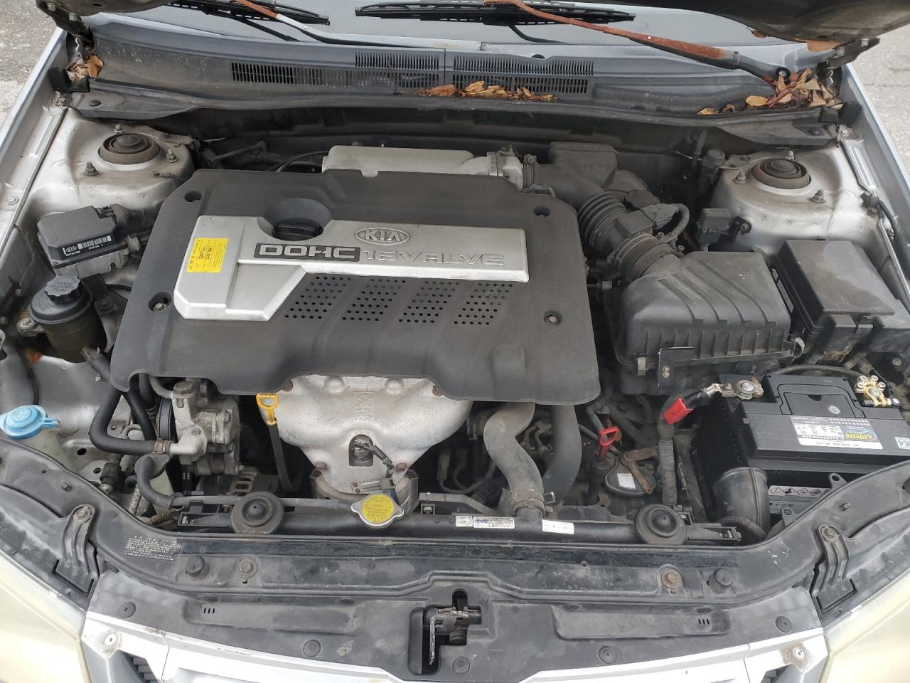 2004 Kia Spectra - Image 11