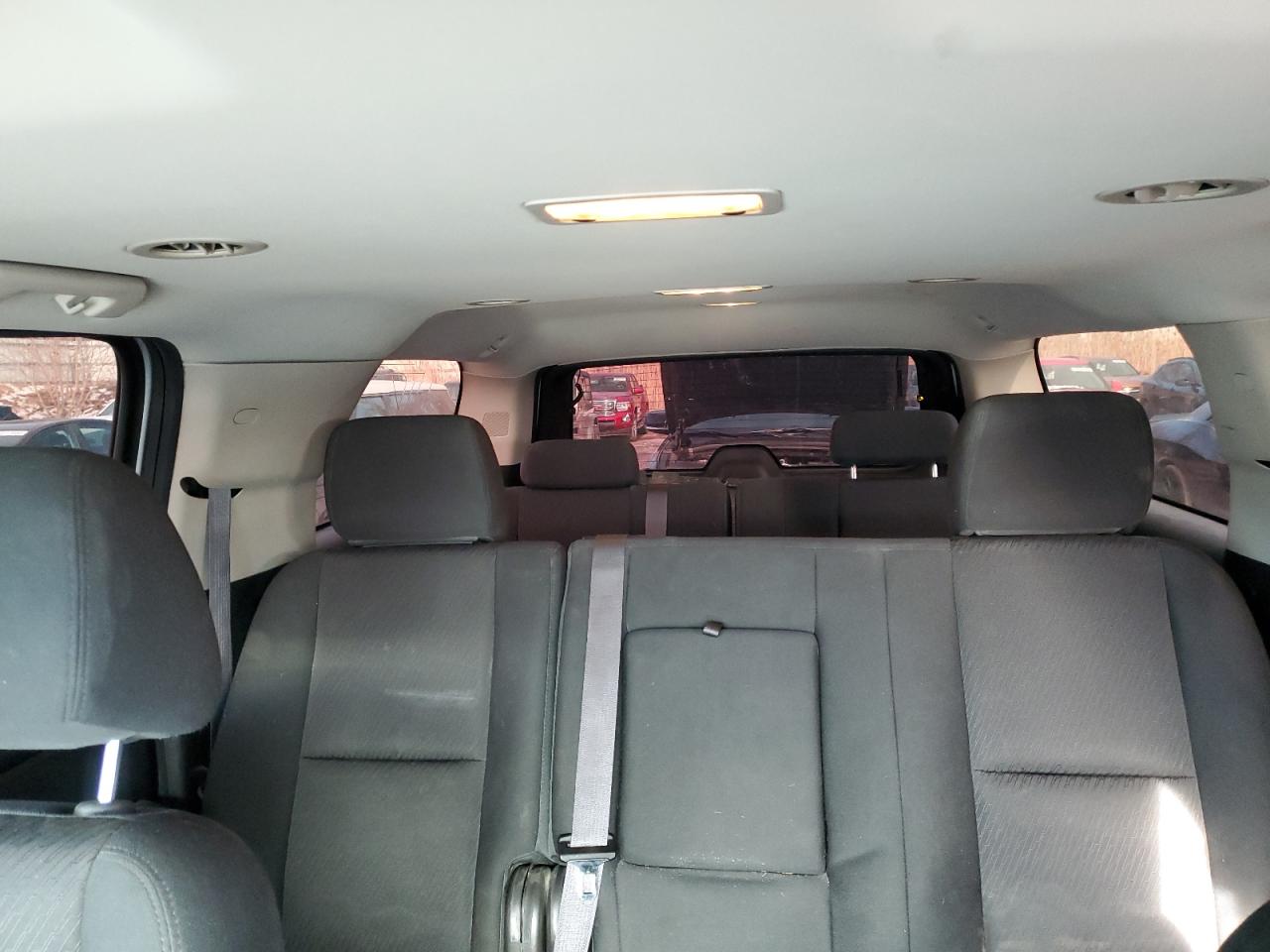 2013 GMC Yukon - Image 10
