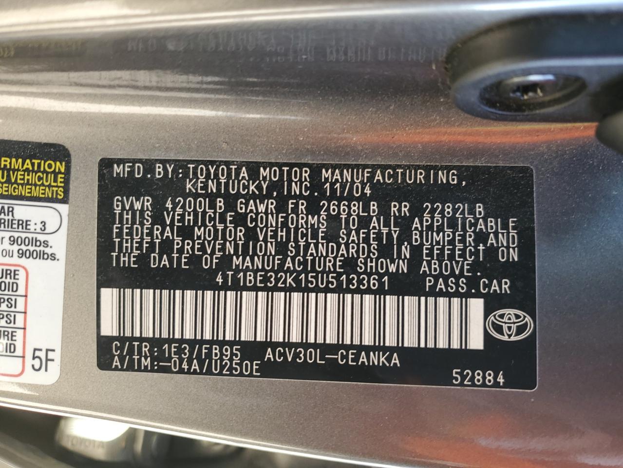 2005 Toyota Camry - Image 12