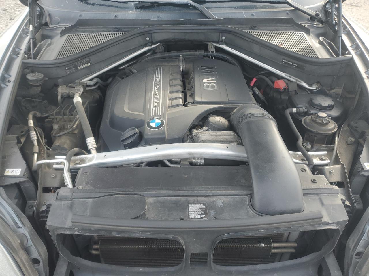 2012 BMW X5 - Image 12