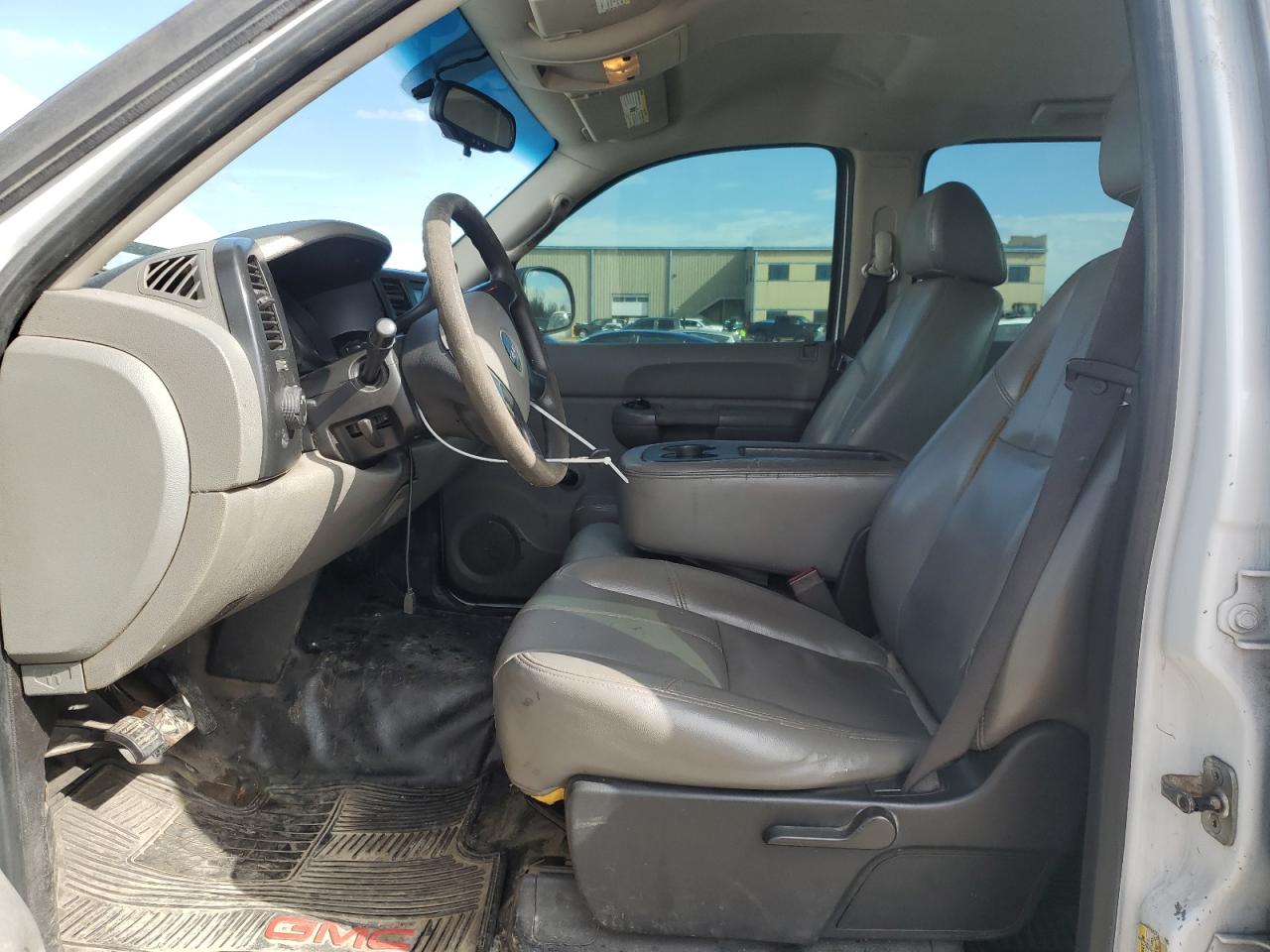 2007 GMC Sierra - Image 7