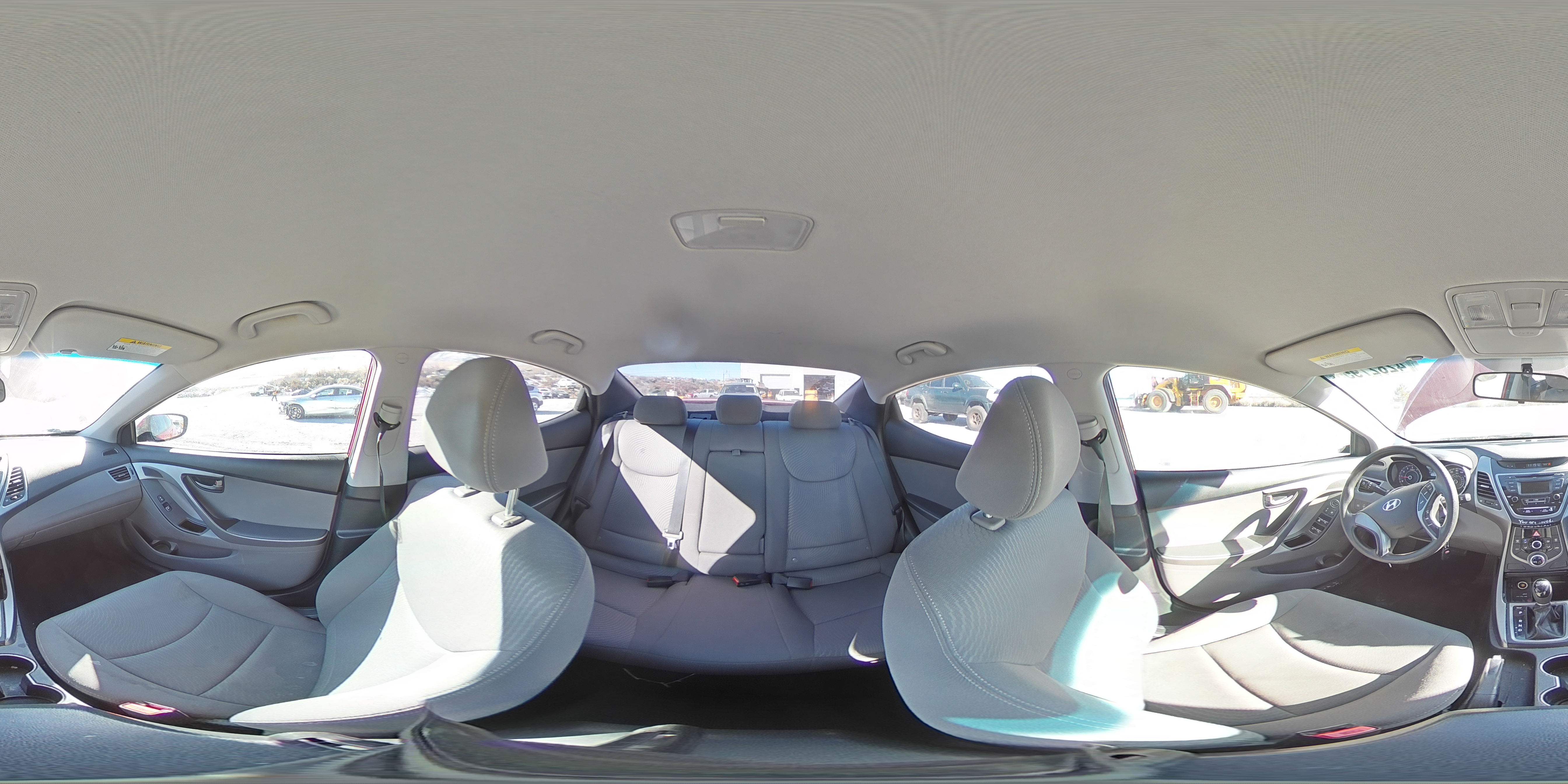 2014 Hyundai Elantra - Image 13