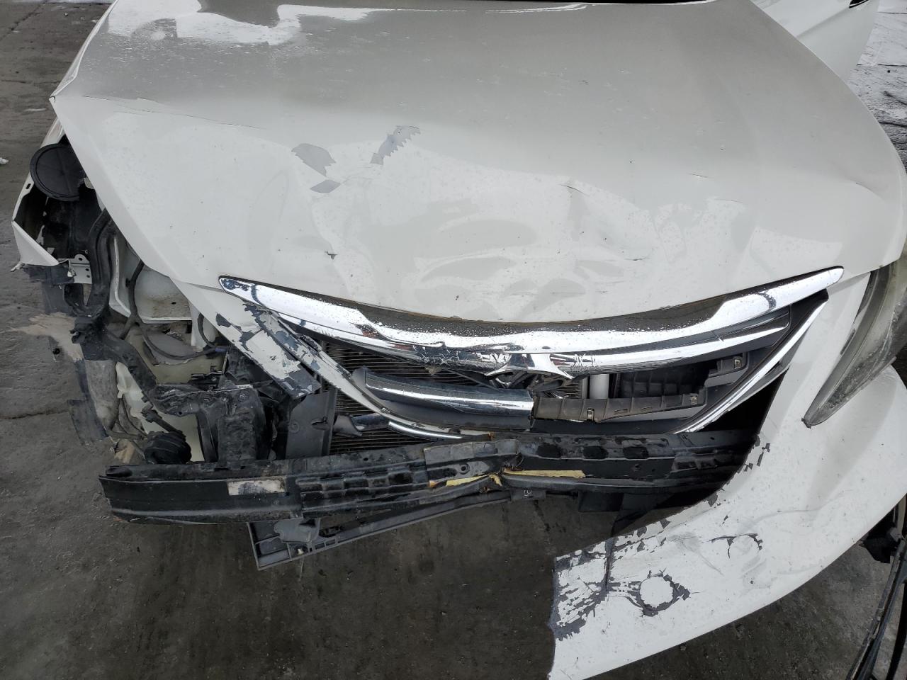 2014 Hyundai Sonata - Image 12