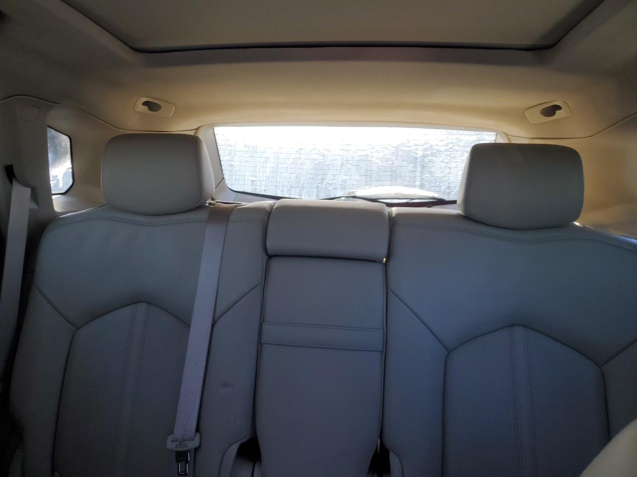 2012 Cadillac SRX - Image 10