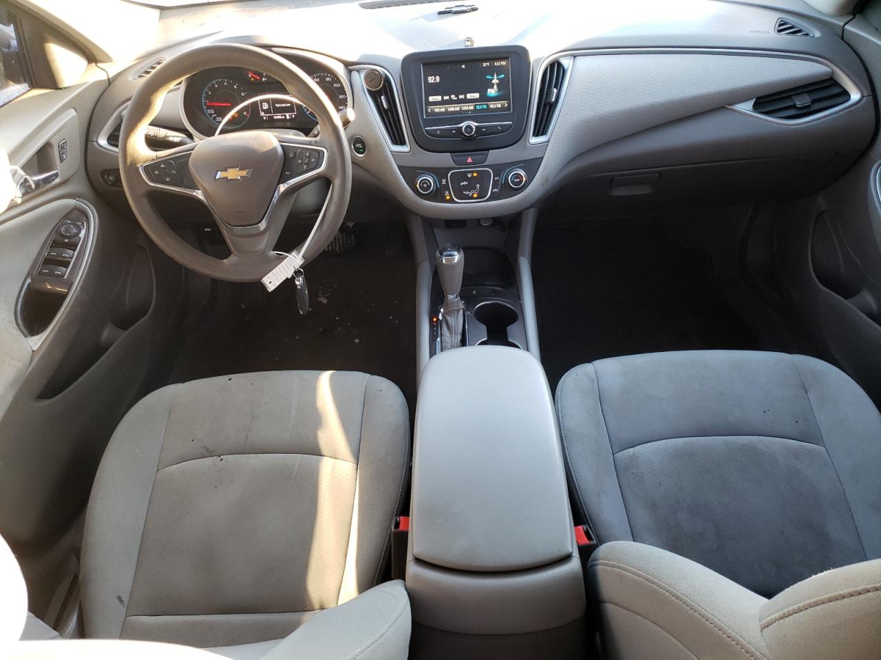 2016 Chevrolet Malibu - Image 8