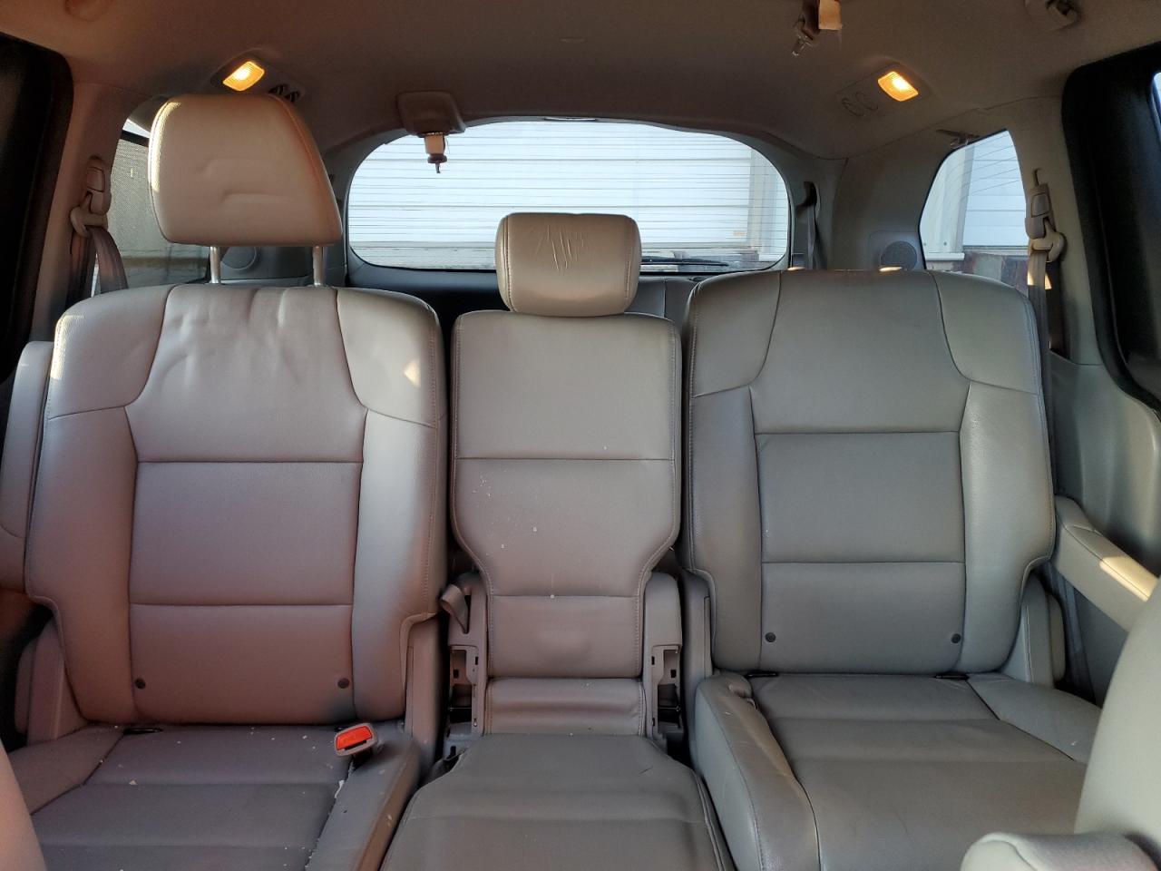 2013 Honda Odyssey - Image 10