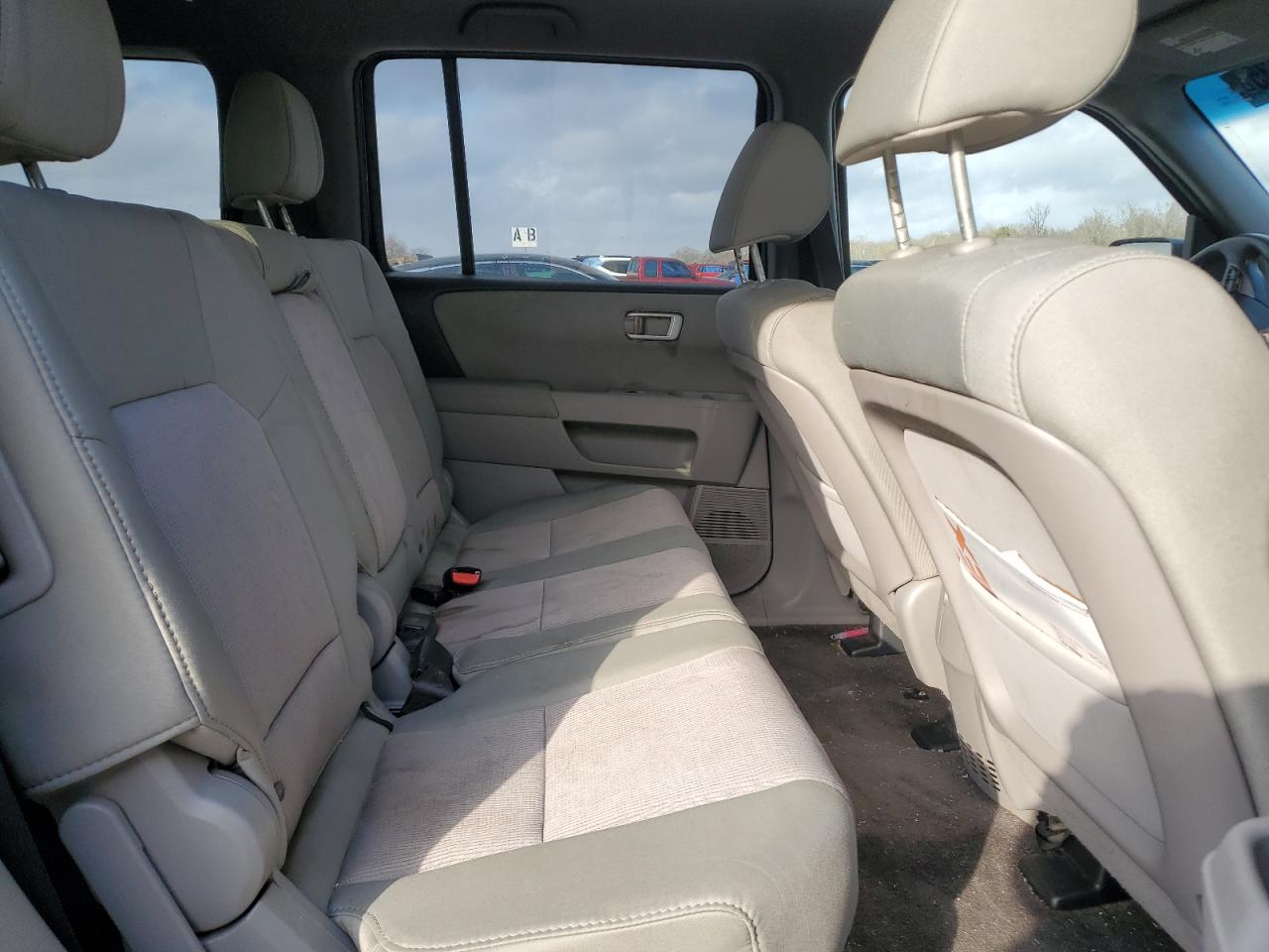 2012 Honda Pilot - Image 11