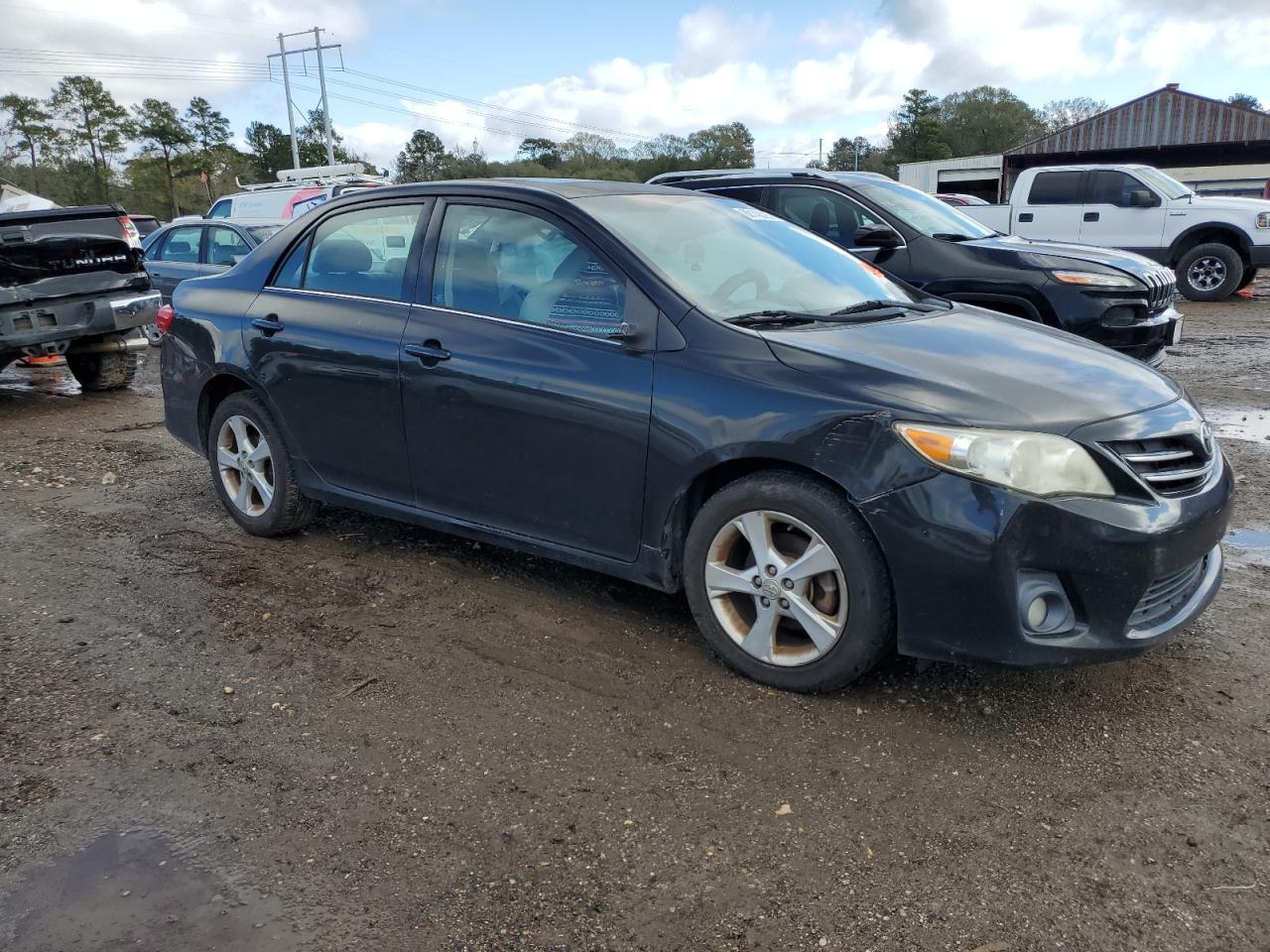 VIN 5YFBU4EE9DP077616 2013 TOYOTA COROLLA no.4